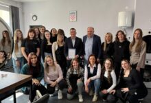 Gradonačelnik Bukovac posjetio suvremeni frizerski praktikum Srednje škole Otočac