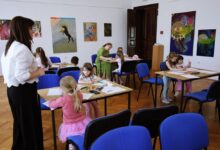 Djeca iz Dječjeg vrtića Ciciban posjetila izložbu u Muzeju Gacke