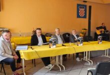 U Otočcu predstavljena monografija „Željko Jerkov – kolekcionar zlatnih medalja“ autora Tomislava Gabelića
