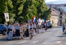U Otočcu održana 26. Smotra folklora