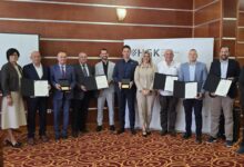 Hadria, Demil Tech i U R A R najbolji u 2025. – svečano dodijeljene Plakete Zlatna kuna u Otočcu