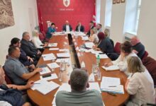 GRADONAČELNIK BUKOVAC O KRIZI U GRADSKOM VIJEĆU: „Otočac je postao talac političkih igara i osobnih kalkulacija”